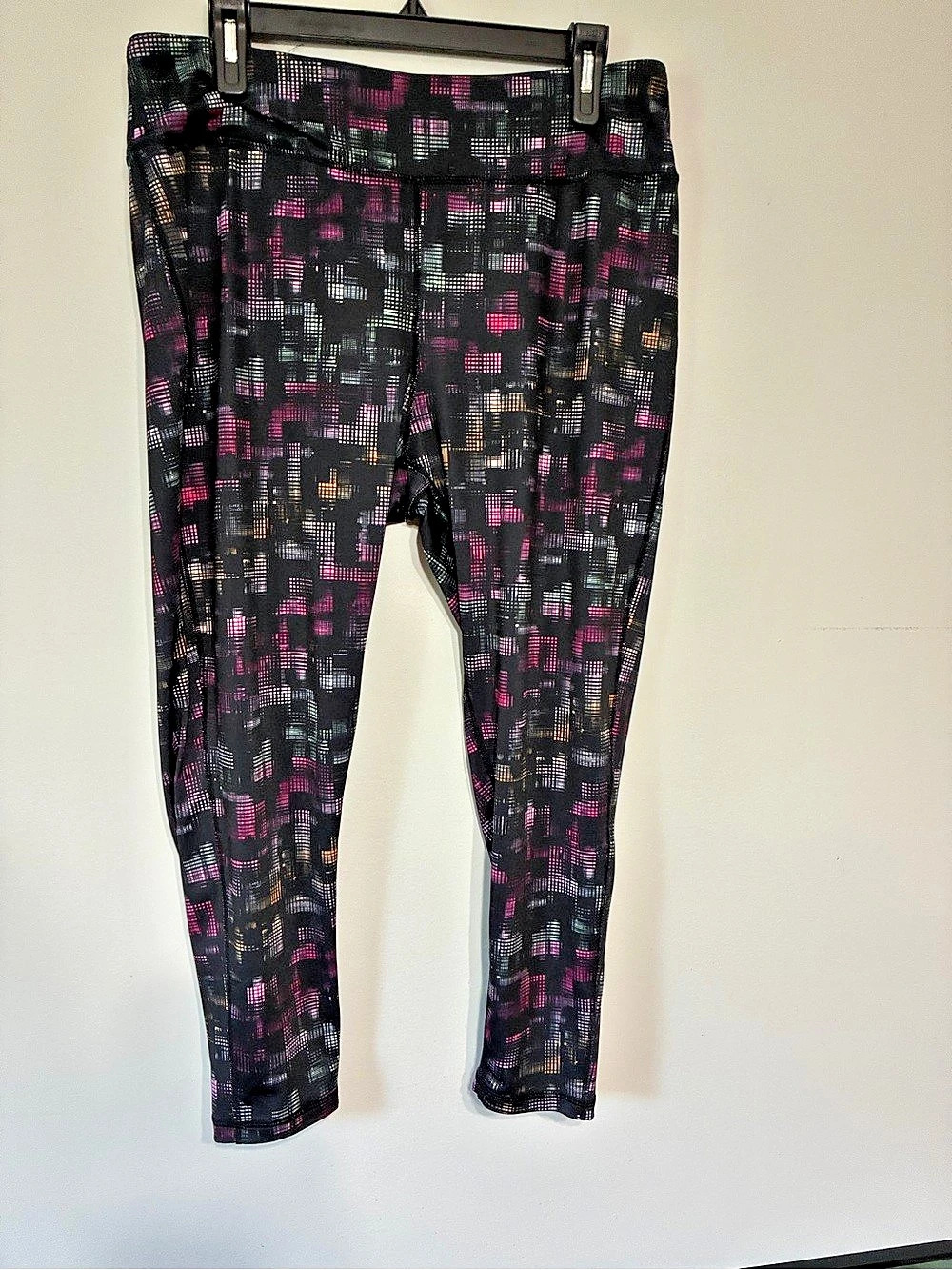 Pro Player Abstract Print Leggings Black & Pink Size 1X Like New